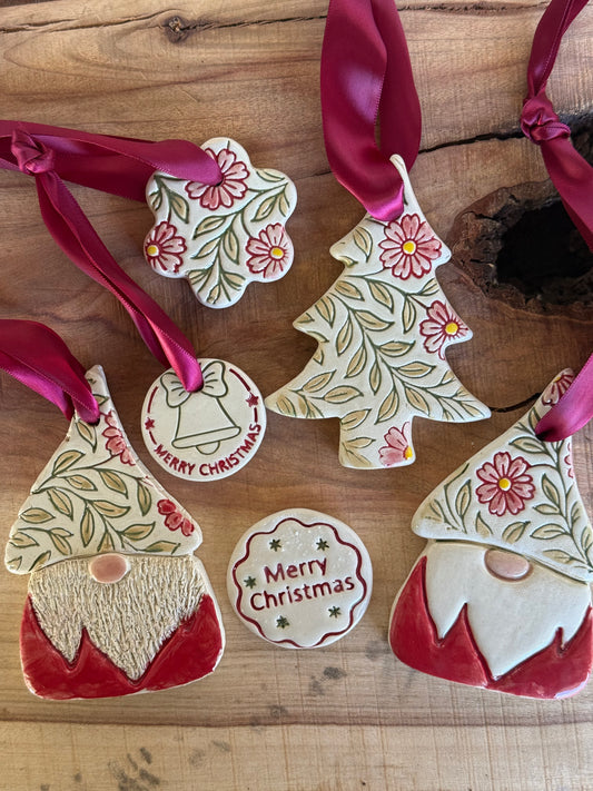 Make your own Christmas Decorations or Tags ... or both!